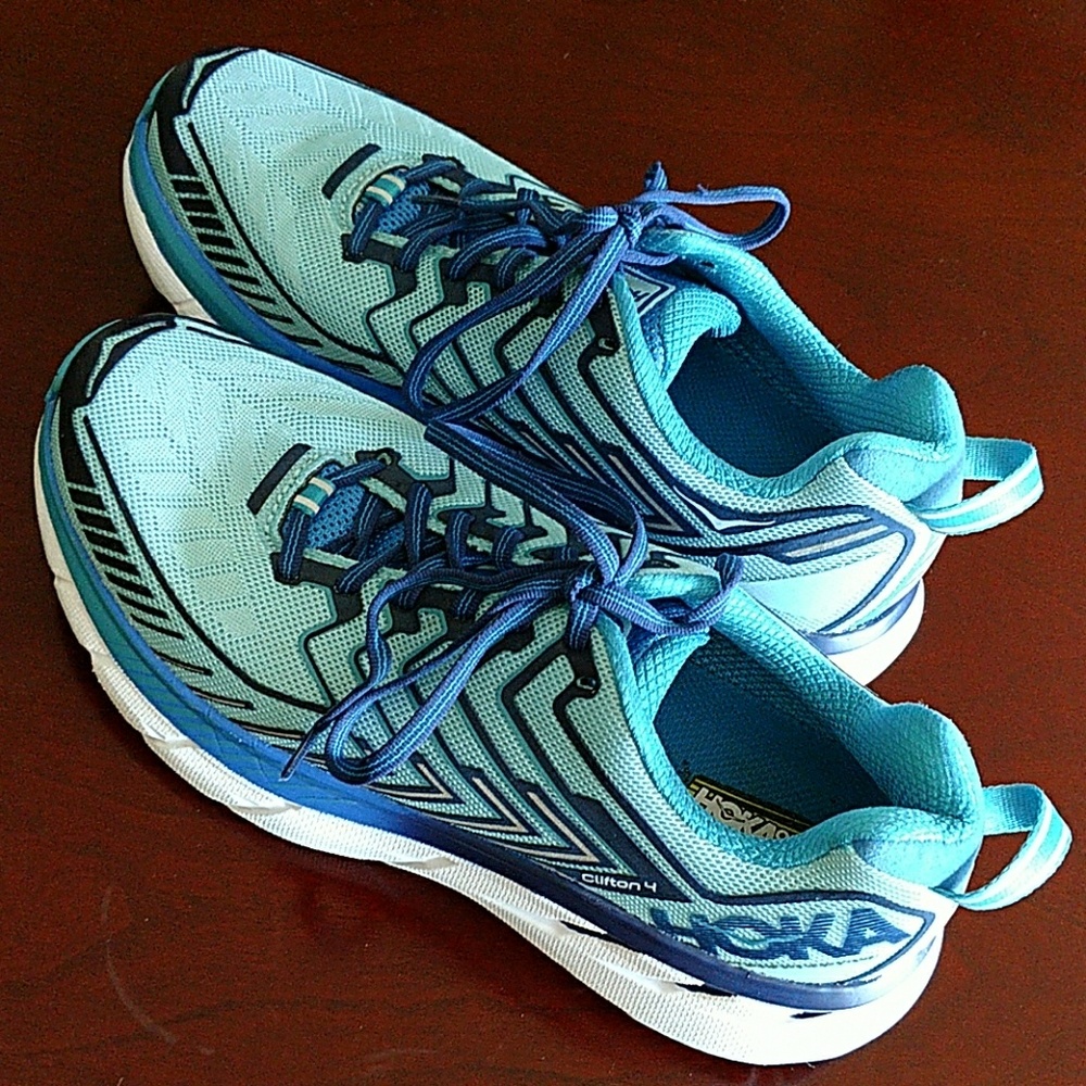 HOKA (Clifton 4) Blue Running Shoe
